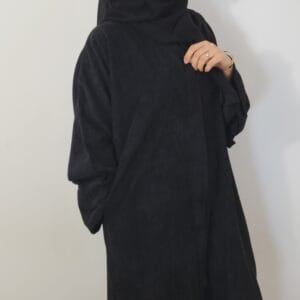 Abaya simple noire en velours côtelé
