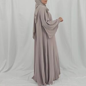 Abaya cloche évasée